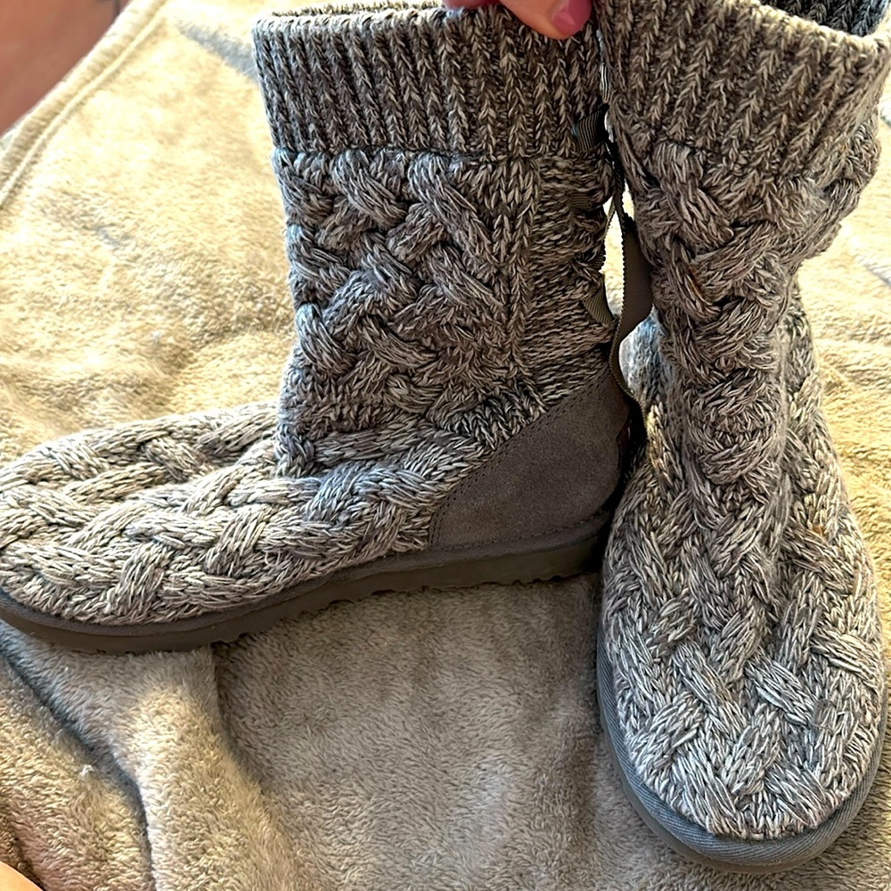 🥾🎀Sweater bow grey Uggs 🥰🎀🥾